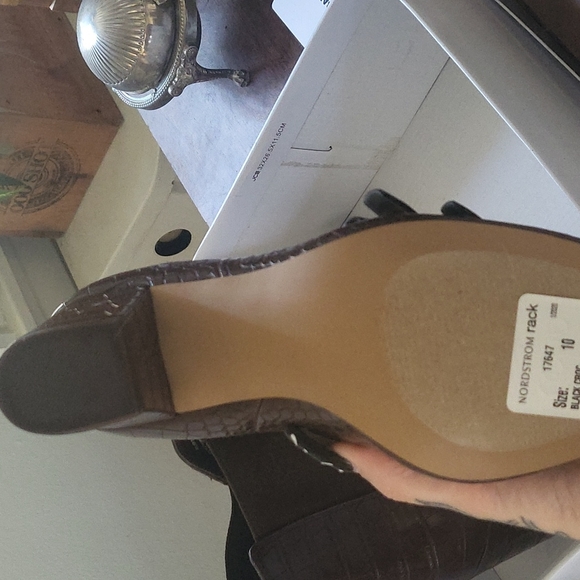 Steve Madden Boots - Picture 2 of 2